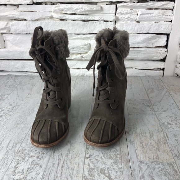 UGG Jaxon Cuff Lace Up Heeled Bootie Suede - Picture 2 of 8